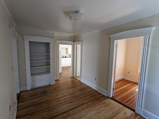 Building Photo - 37 St Paul St