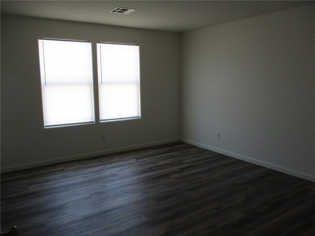 Building Photo - 2400 Granite Cir