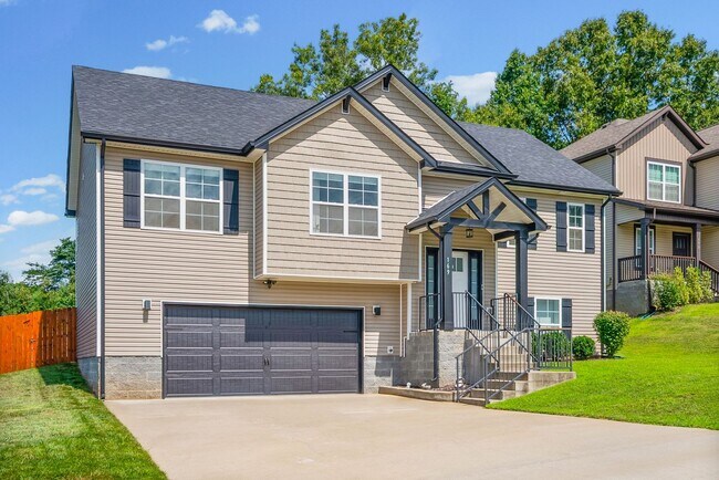Building Photo - 169 Bonnell Dr