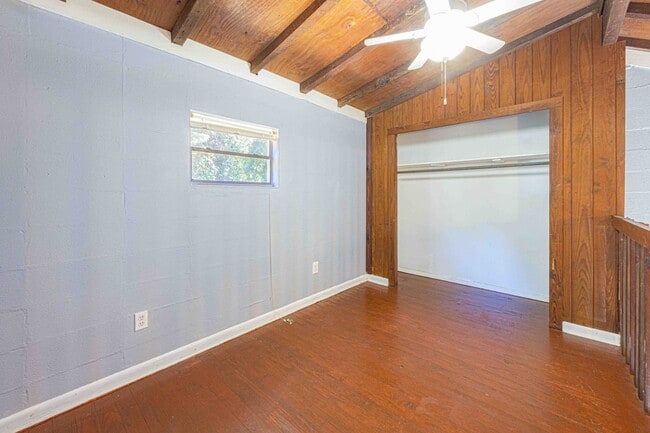 Building Photo - 30928 Spanish Oaks Dr W