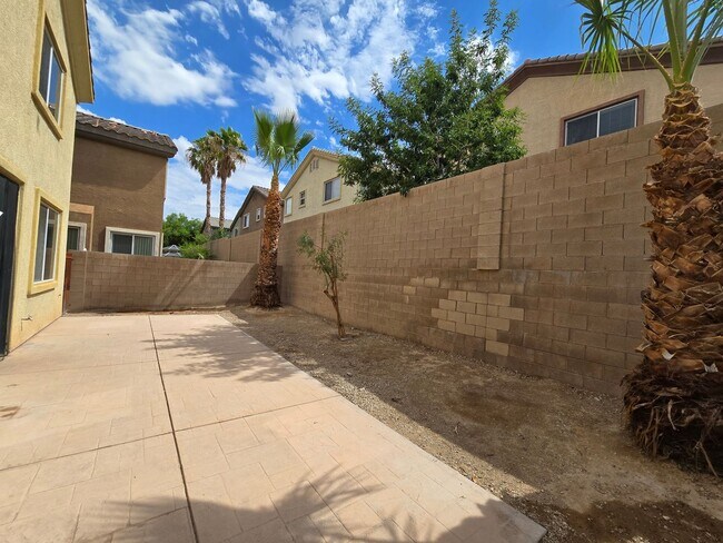 Building Photo - Rhodes Ranch 2 Story Rental