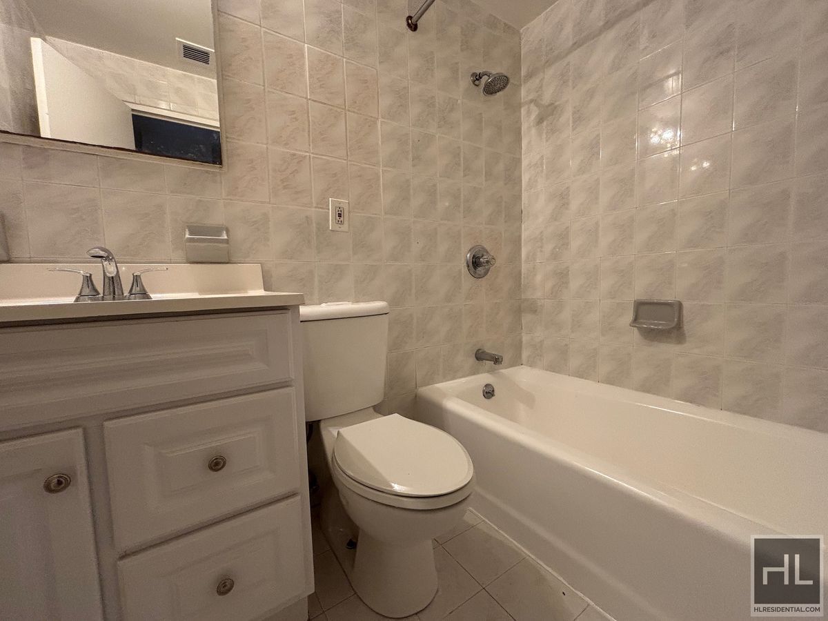 Building Photo - EAST 63 STREET