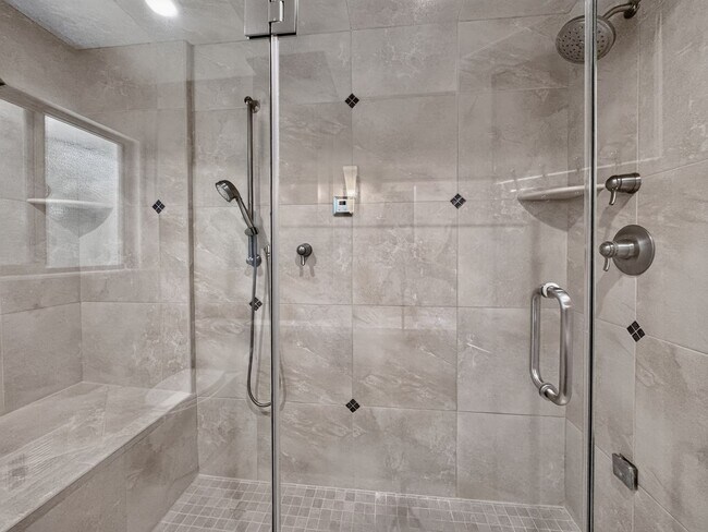 Building Photo - Gorgeous Single Level Home with Pool in Alamo Available Now!