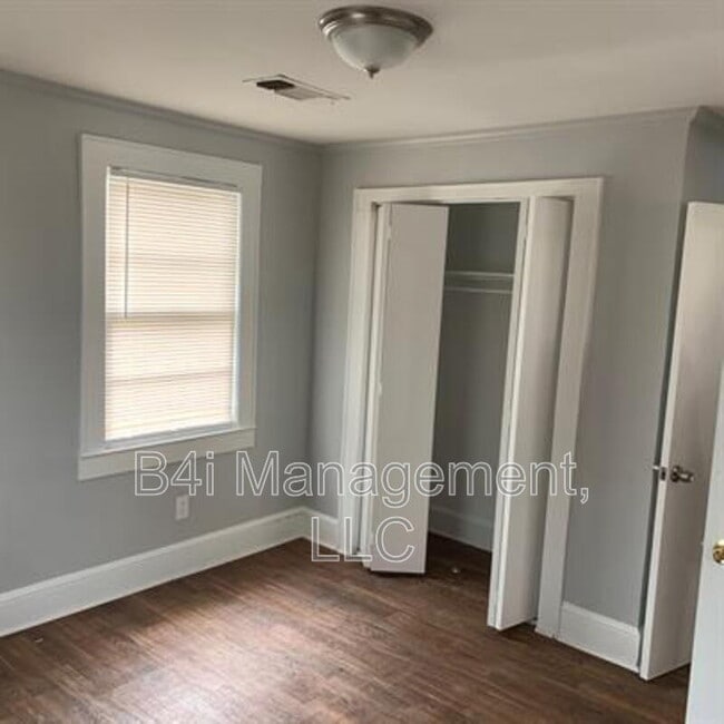 Building Photo - 1123 Drewery Ave