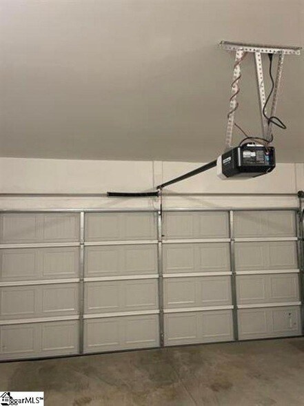 Building Photo - 933 Greyford Ln