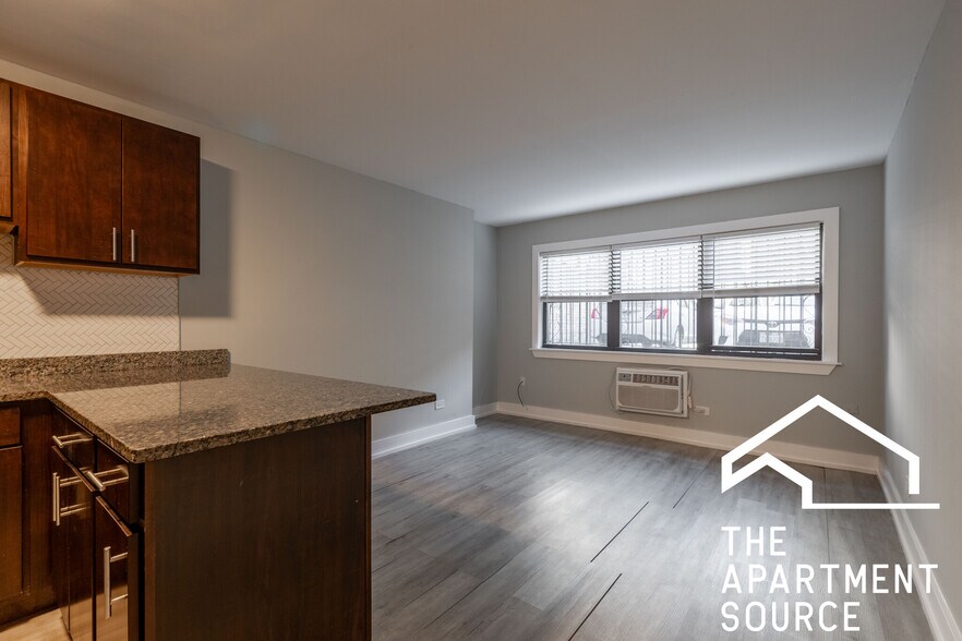 Building Photo - 1437 N Dearborn St