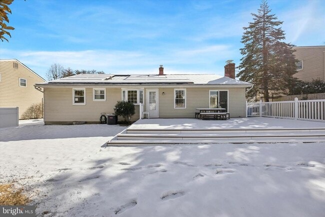 Building Photo - 318 Brentwood Ave