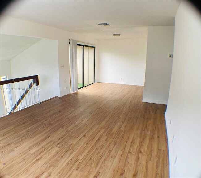 Building Photo - 5814 NW 22nd St