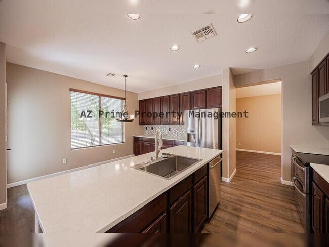 Building Photo - 6539 W Jomax Rd