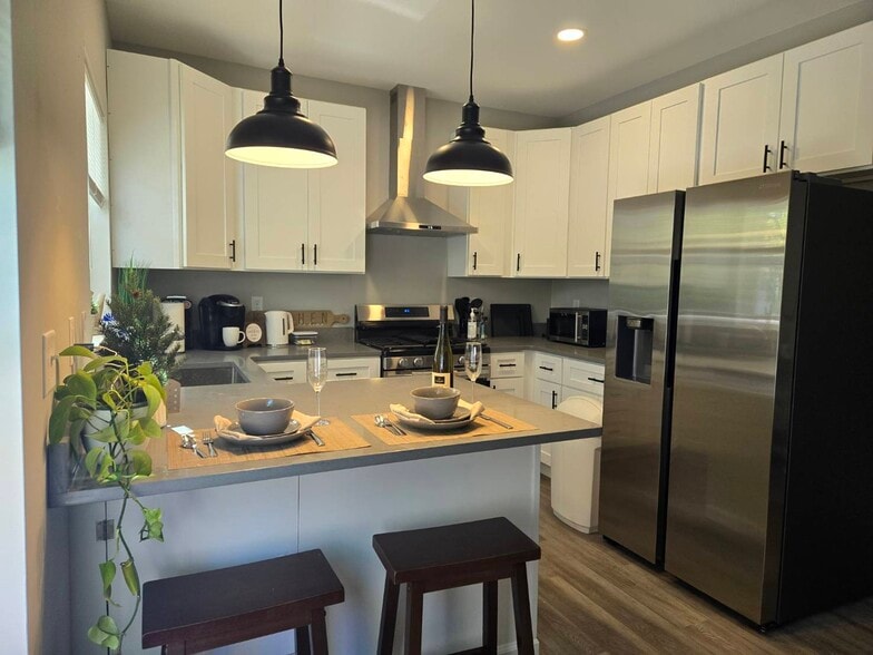 Building Photo - 203 N State St