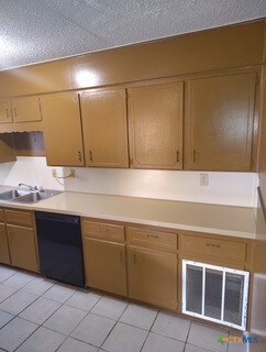 Building Photo - 1015 Hall Ave