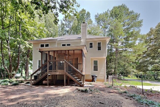Building Photo - 385 Deerwood Dr