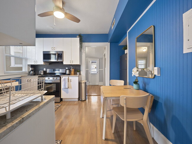 Spacious Kitchen with Laundry unit in kitchen - 810 Monroe Dr NE