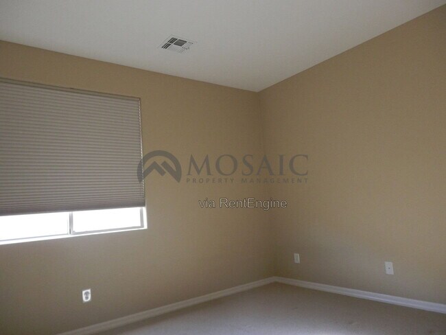 Building Photo - 1463 E Prescott Pl
