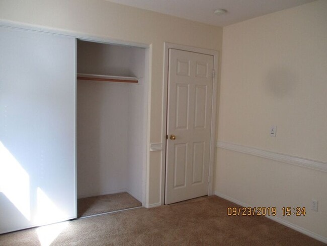 Building Photo - 31419 Orchard Ln