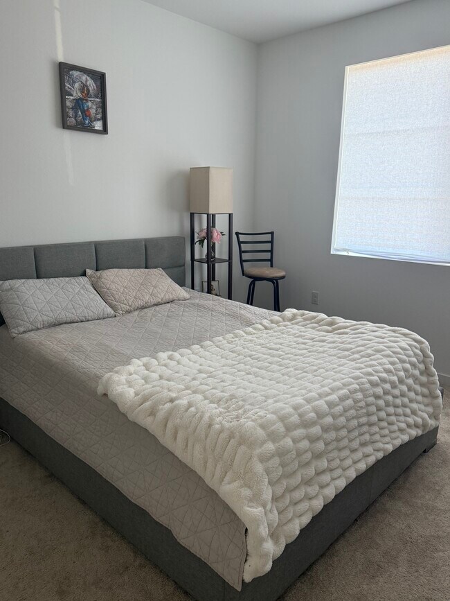 Building Photo - 4278 S Montoya Paseo