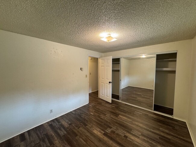 Building Photo - 3 Bedroom 2 Bath House in Santa Clara Area