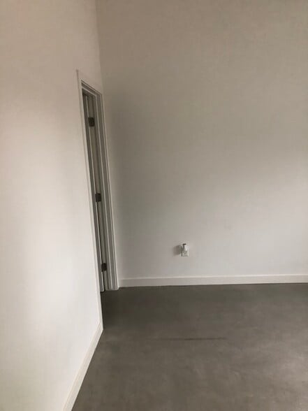 Bedroom - 455 N Cypress St