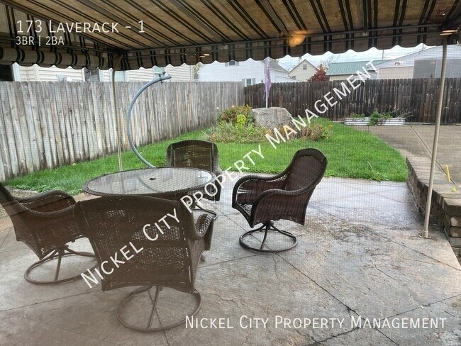 Building Photo - 173 Laverack-1