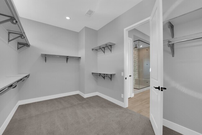 Building Photo - 10648 Stone Ledge Ave