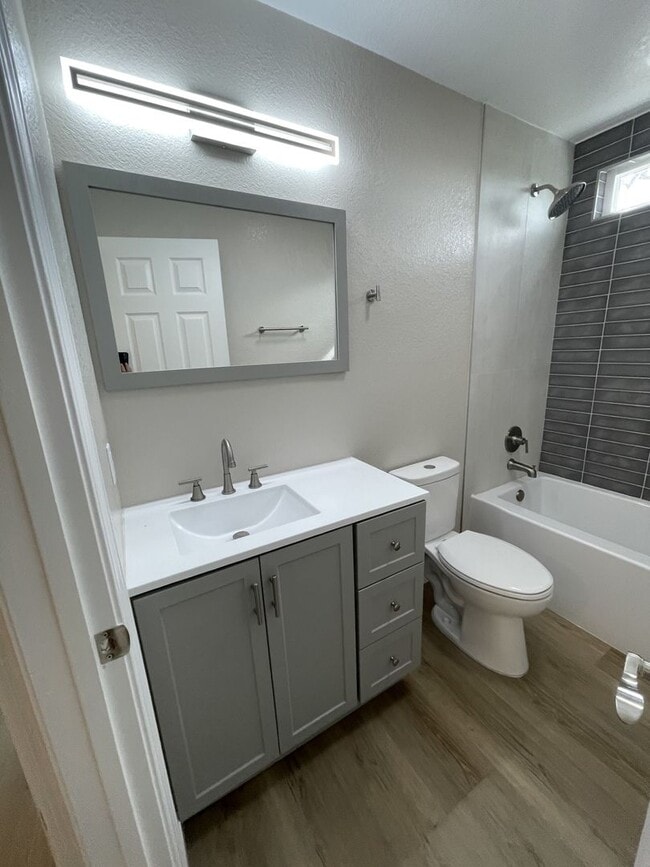 Building Photo - Beautiful Single Story Home Ready To Be Home!