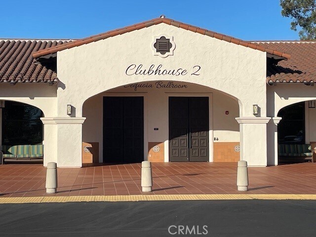 Building Photo - 406 Avenida Castilla