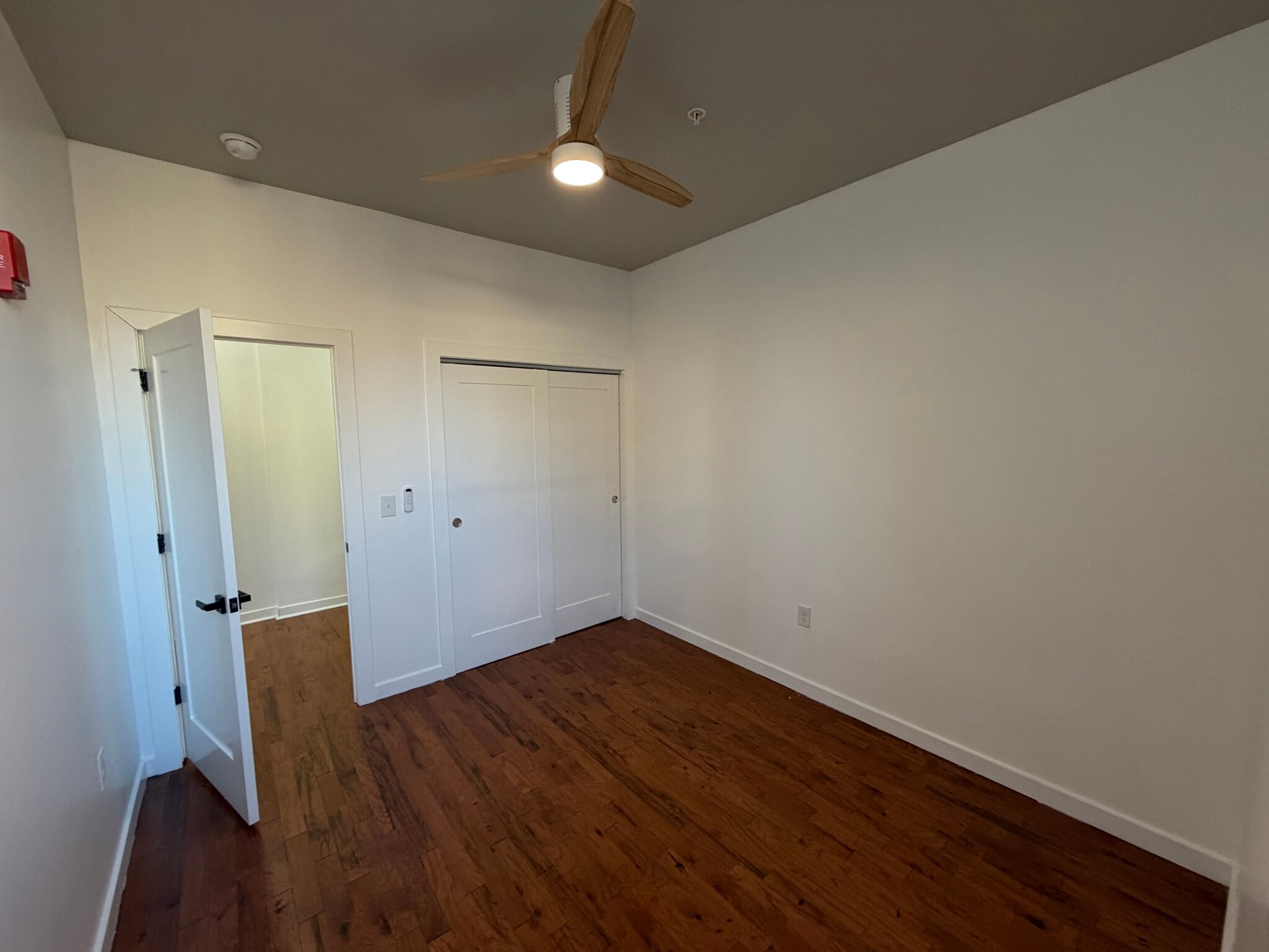 Building Photo - 711 Chew St