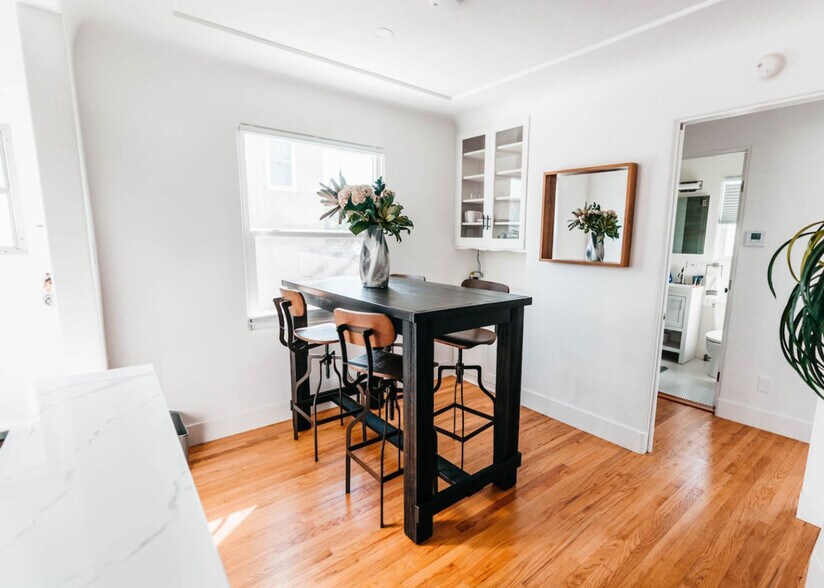 Building Photo - 4127-29 Vermont St