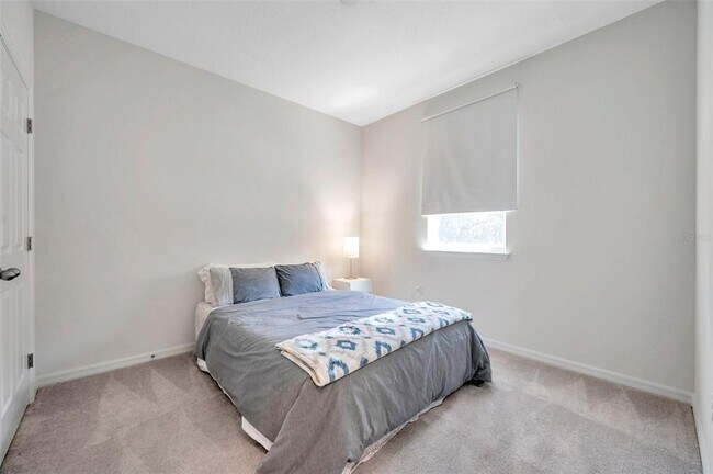 Building Photo - 4966 Avalon Park Blvd