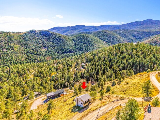 Building Photo - 1244 Hyland Dr