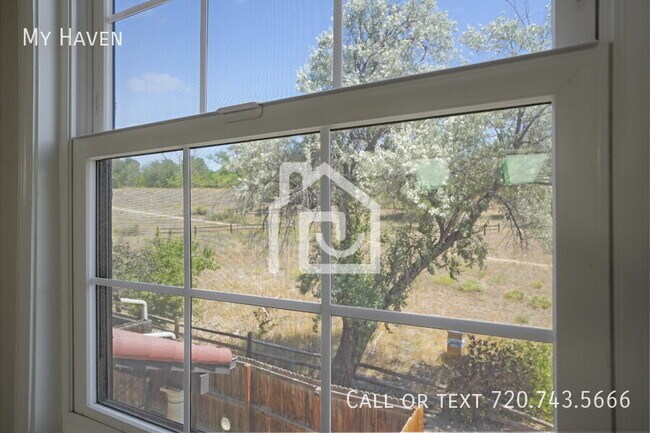 Building Photo - 1620 S Quebec Way