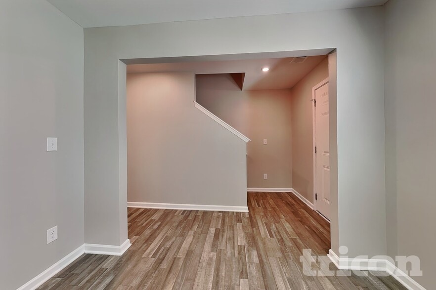 Building Photo - 210 Coventry Ct
