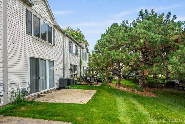 Building Photo - 2553 Carrolwood Rd