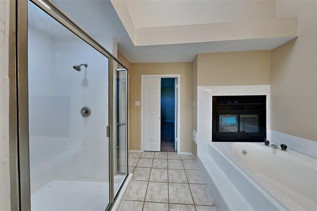 Building Photo - 2150 Paso Rello Dr