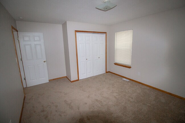 Building Photo - 1321 Godas Cir