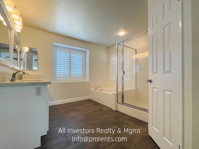 Building Photo - 388 Monte Vista Way