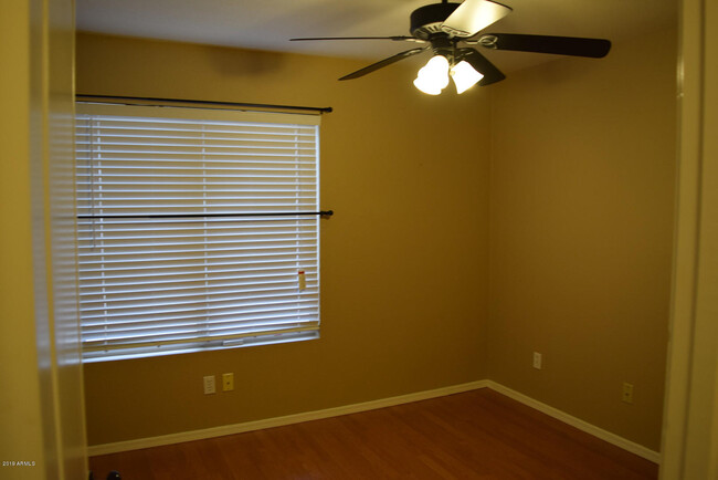 Building Photo - 14909 W Lamoille Dr