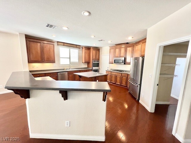 Building Photo - 18 Blue Valley Dr