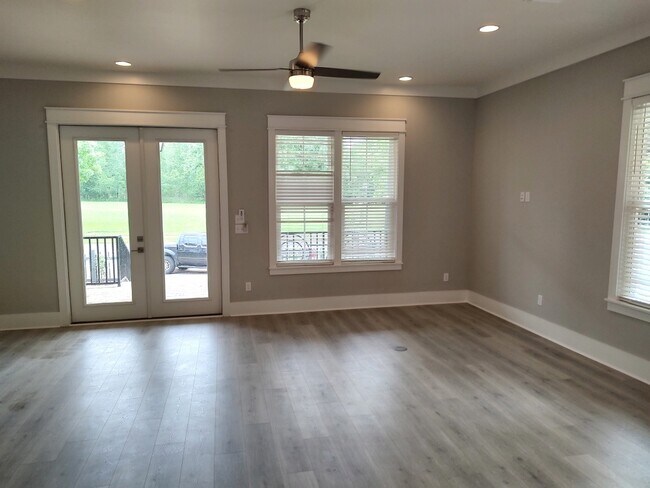 Building Photo - 4088 Biltmore Ave