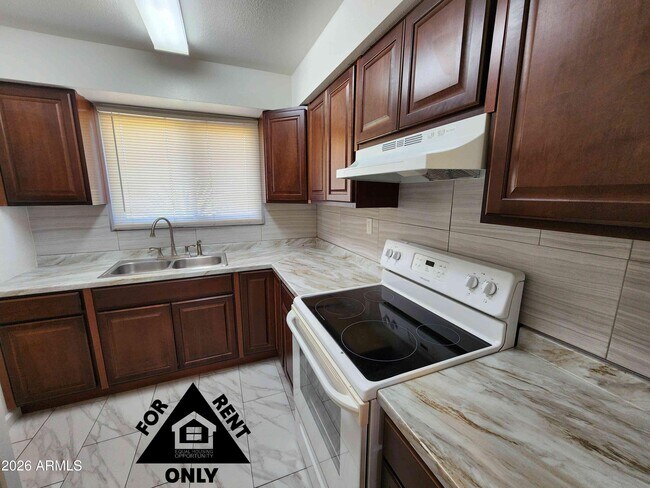 Building Photo - 7132 W Wolf St