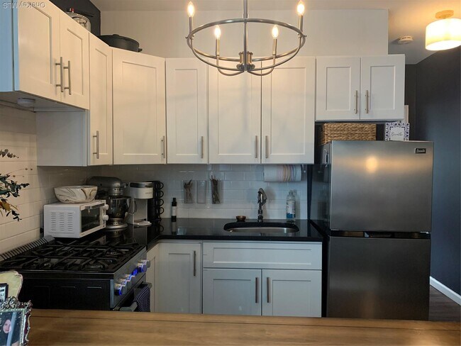 Building Photo - 21-29 Audrey Ave