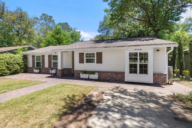 Building Photo - 419 Morningbird Ct