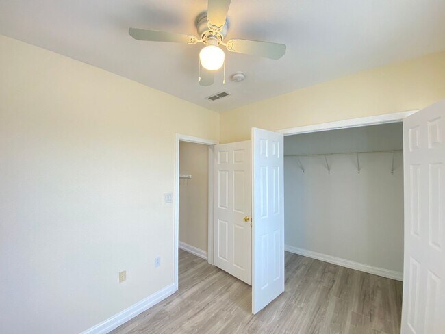 Building Photo - 289 Merrimack St