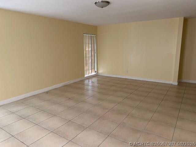 Building Photo - 7013 NW 63rd Ct