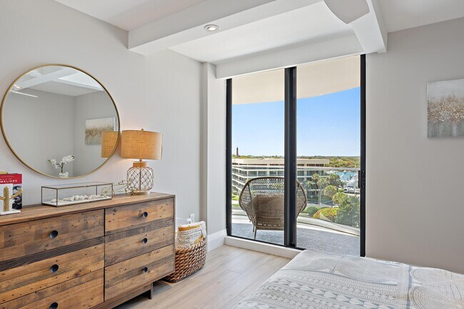 Building Photo - 100 S Beach Rd