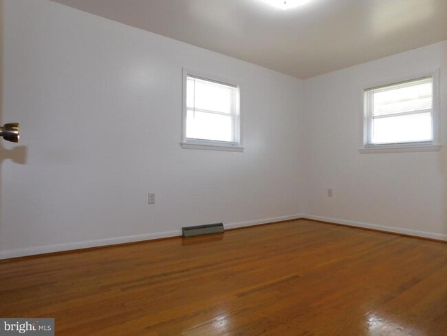 Building Photo - 1569 Frank Rd