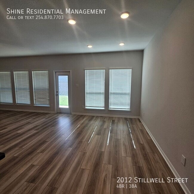Building Photo - 2012 Stillwell St