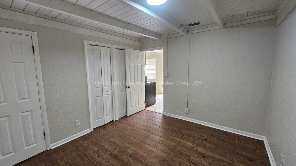 Building Photo - 1625 West Rd