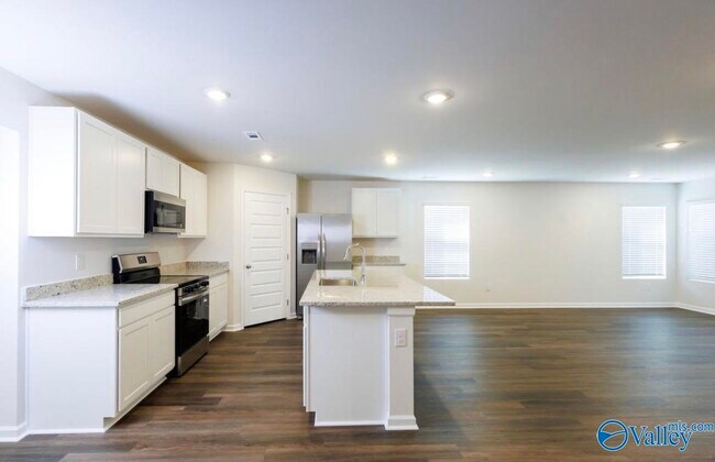 Building Photo - 398 Jackson Pt Cir