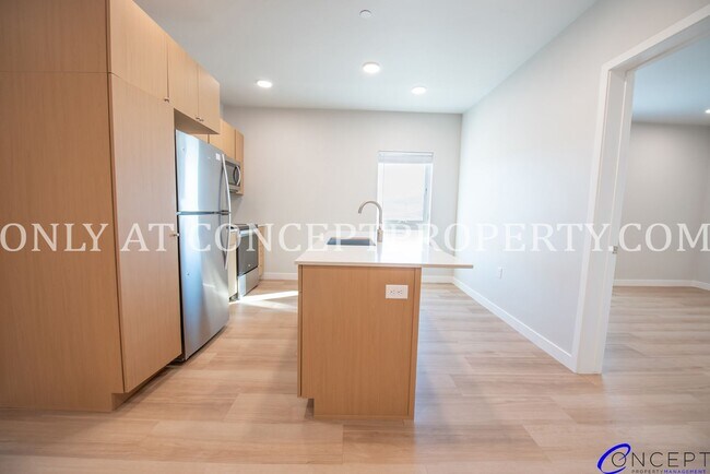 Building Photo - Modern Design, Exceptional Space: Discover This 3-Bedroom Residence at Studio Crossing!